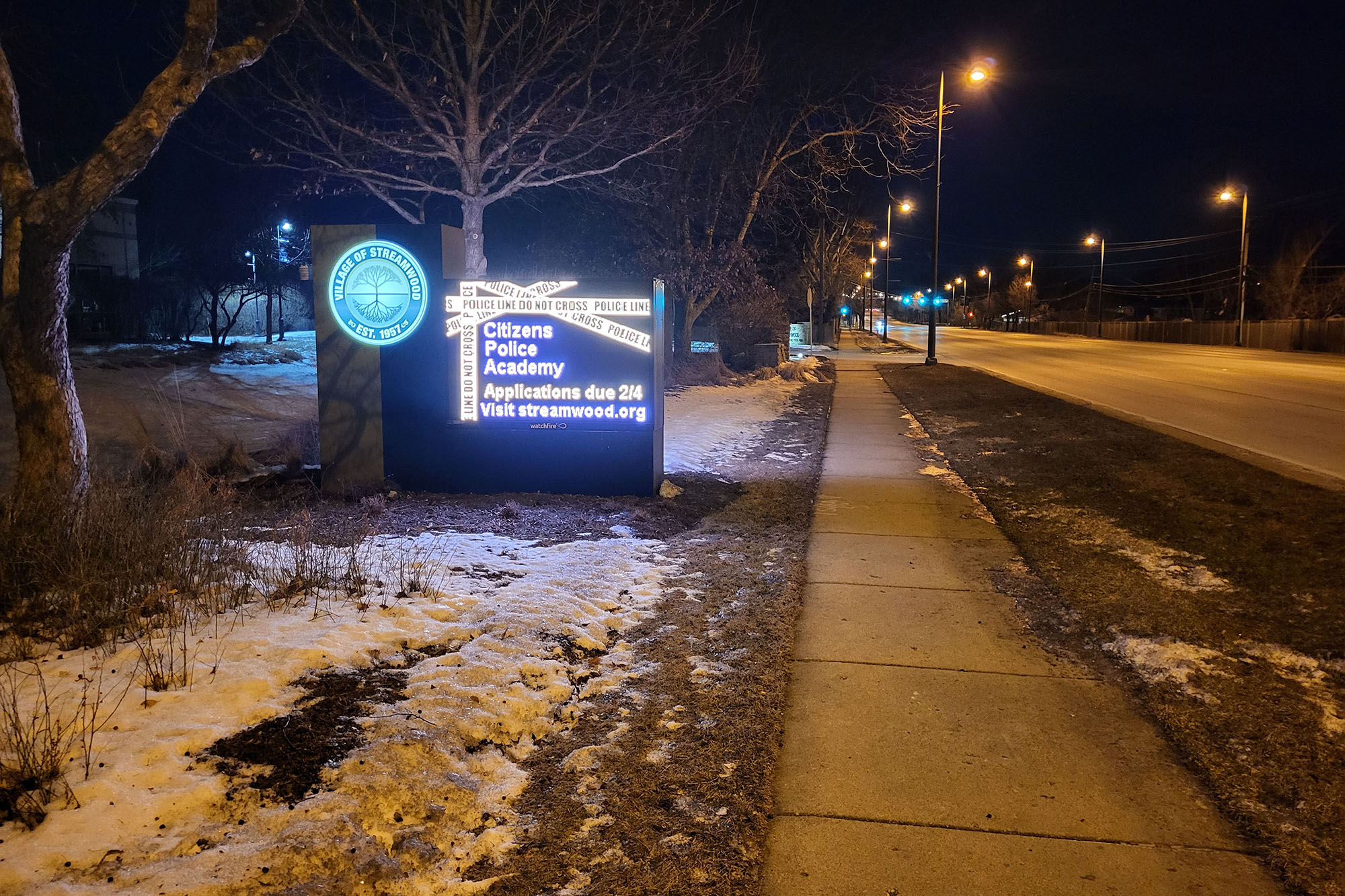 This is a sample photo of a sign from the main camera of the Samsung Galaxy S21 FE 5G.